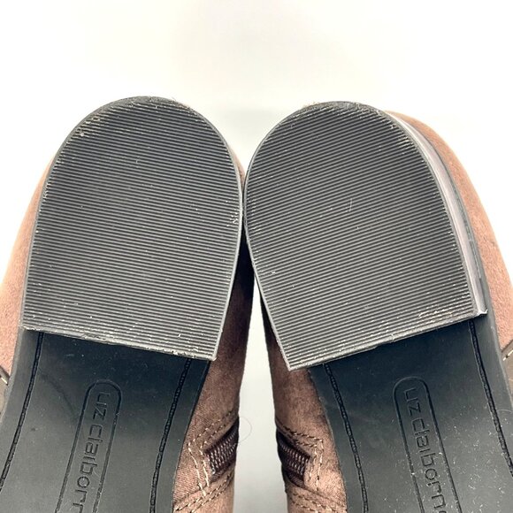 Liz Claiborne Refined Comfort Faux Suede Womens Ankle Booties Side Zippers 10M - Picture 11 of 16